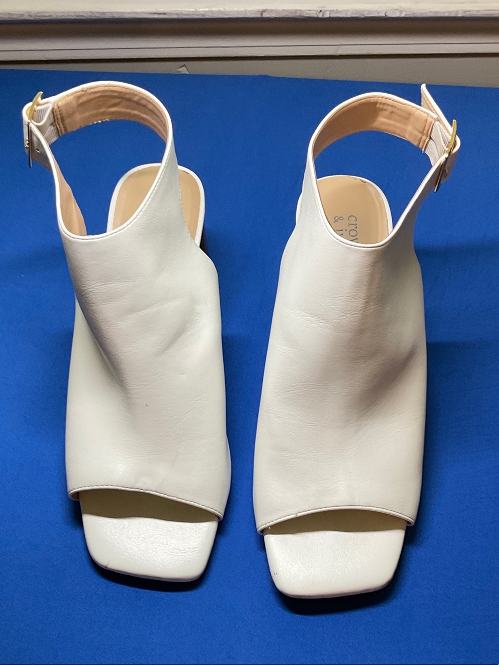 crown & ivy Cream Open-Toe Slingback Mules